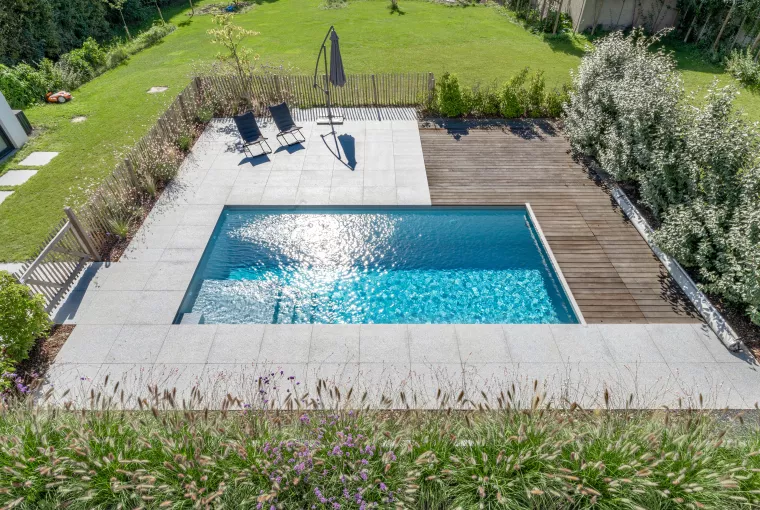 Terrasse et abords piscine