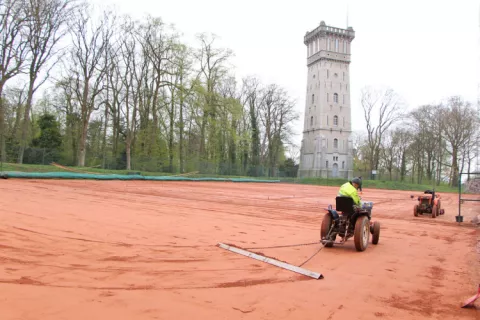 Namur - Entretien de terrains de tennis